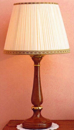 Фото Настольная лампа